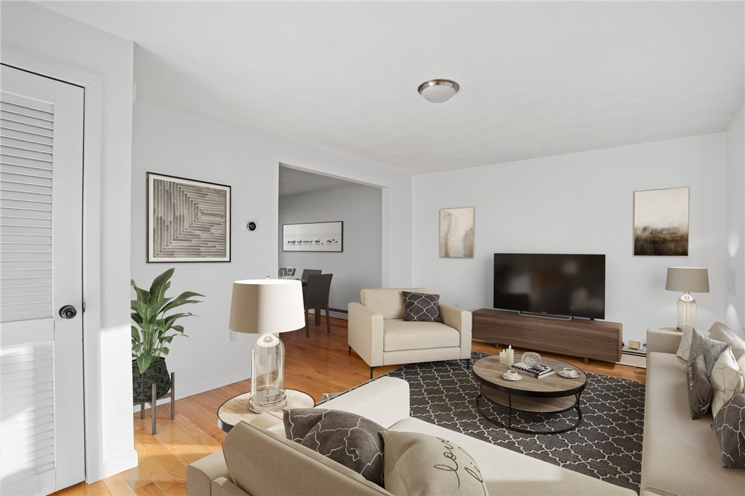 85 Reed Street Warwick, RI 02886 - Photo 8 of 28 Image has been virtually staged.