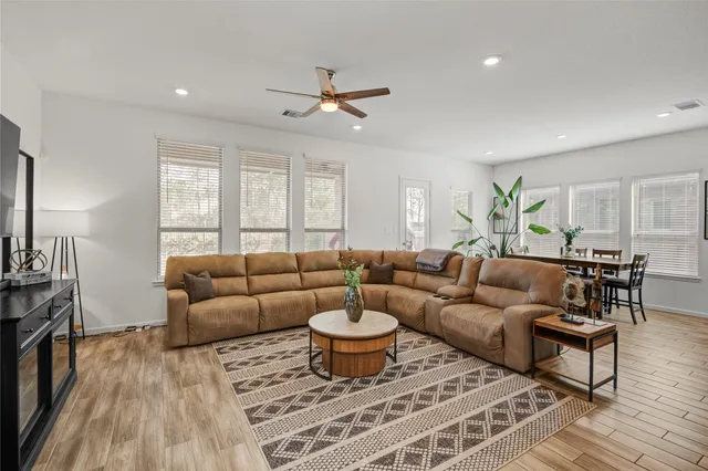 $374,500 | 17711 Misty Brk Lane, Conroe, TX 77302