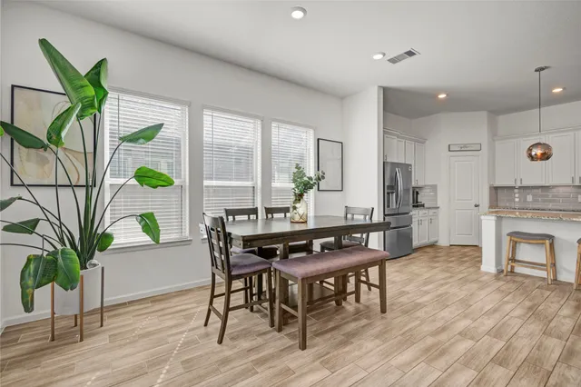 $374,500 | 17711 Misty Brk Lane, Conroe, TX 77302