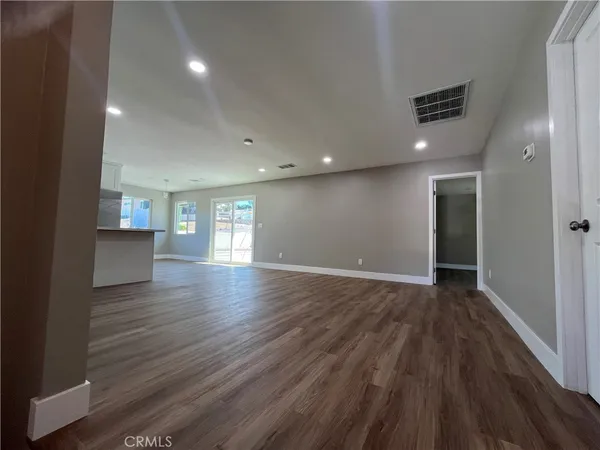 $3,950 | 9335 Chimney Rock Lane, El Cajon, CA 92021