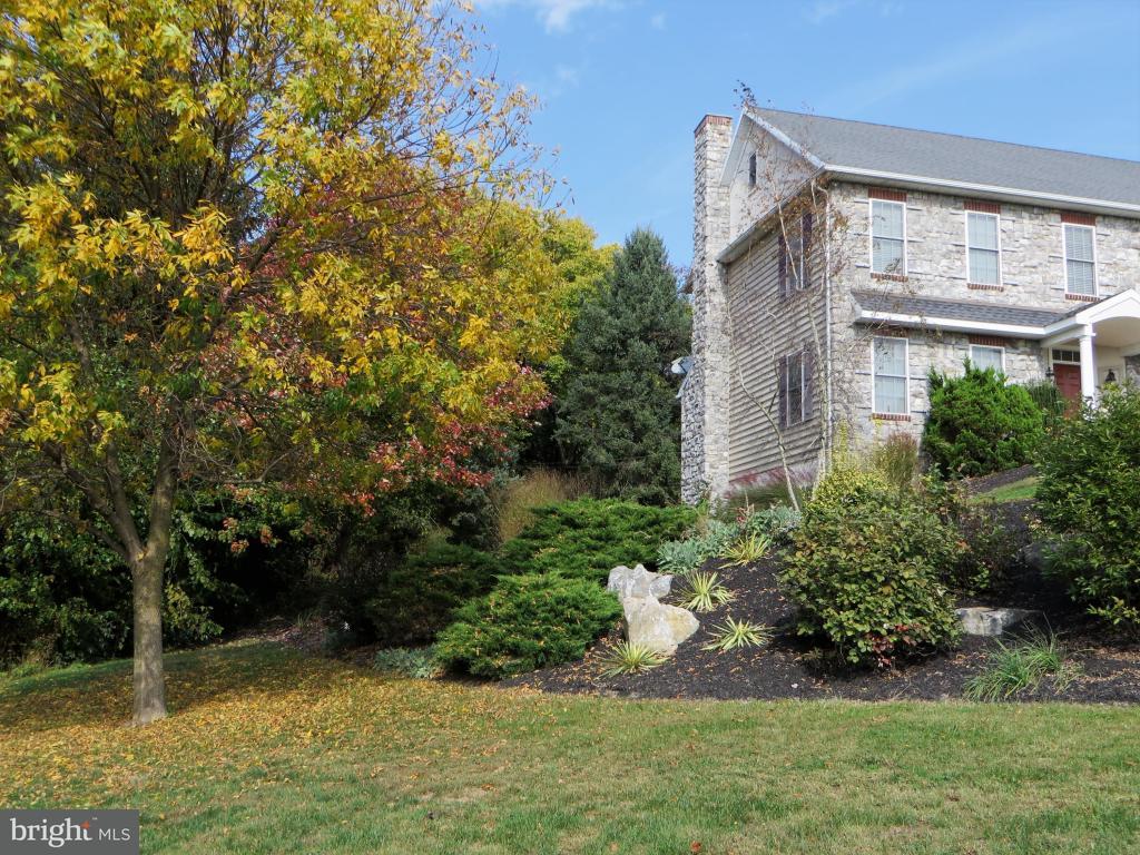 14 Sego Sago Road Manheim, PA 17545 - Photo 3 of 31