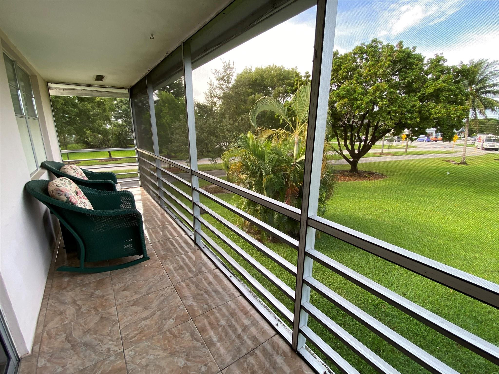 400 Markham R, Unit 400 Deerfield Beach, FL 33442 - Photo 19 of 52 Photo 19