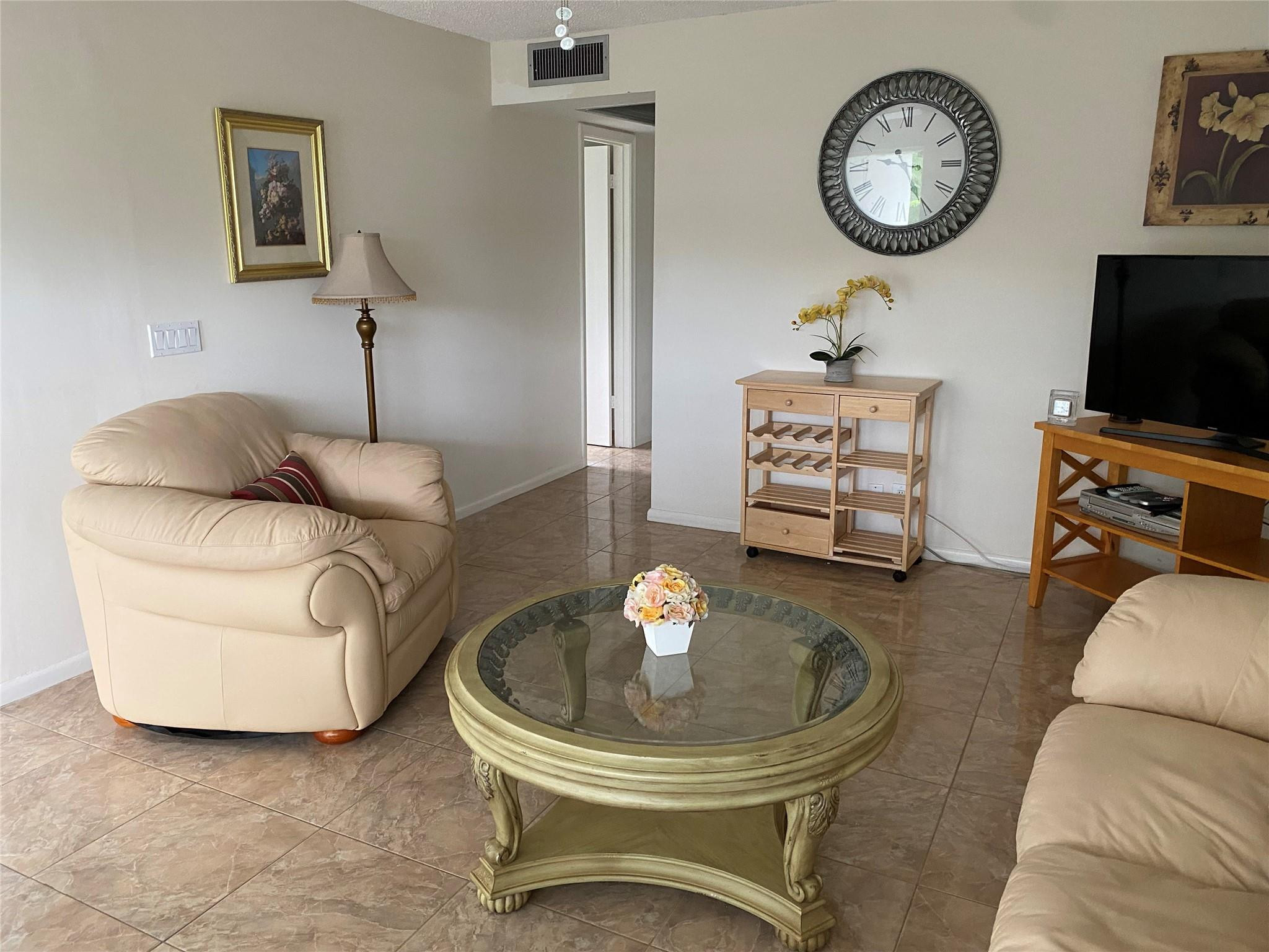 400 Markham R, Unit 400 Deerfield Beach, FL 33442 - Photo 3 of 52 Photo 3