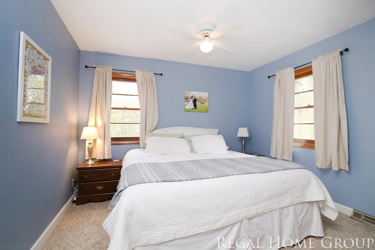 2034 Acton Road Northwest Grand Rapids, MI 49504 - Photo 13 of 23 IMG_2046