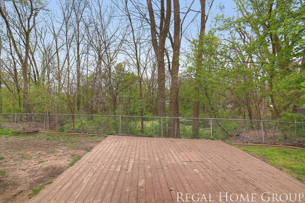 2034 Acton Road Northwest Grand Rapids, MI 49504 - Photo 20 of 23 IMG_2053
