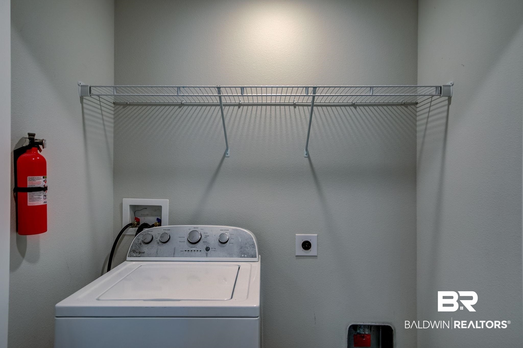 6775 Spaniel Drive Daphne, AL 36527 - Photo 23 of 40 Laundry Room