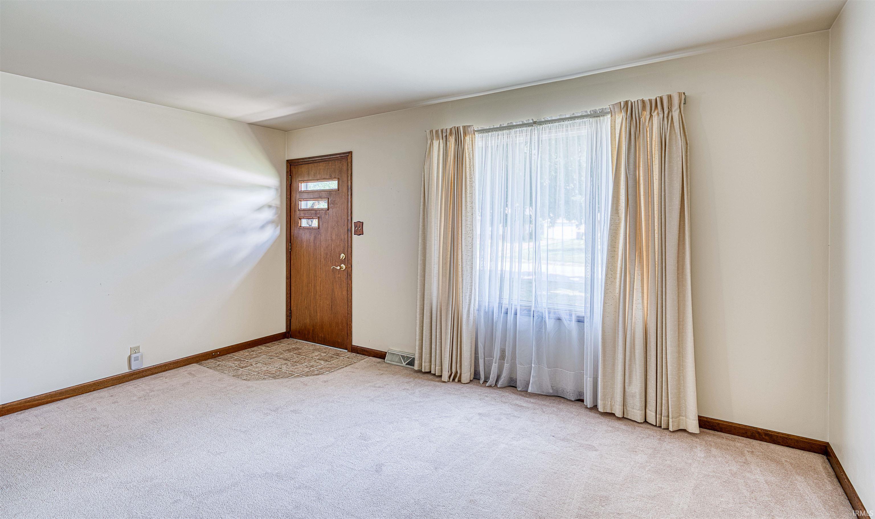 2300 Sheridan Road Evansville, IN 47720 - Photo 5 of 26 Gallery Image 5