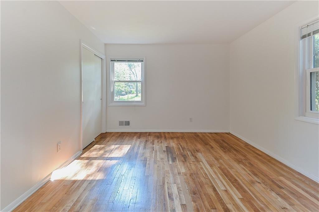 1935 Inverness Road Smyrna, GA 30080 - Photo 17 of 44 Gallery Image 17