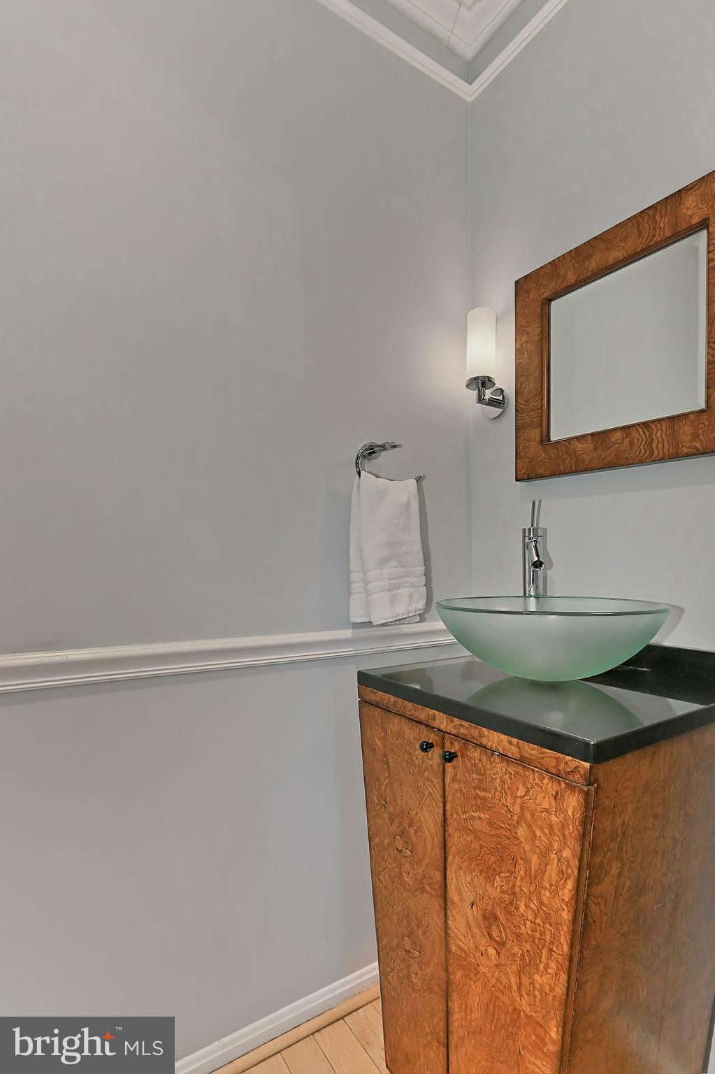 11424 Hollow Timber Way Reston, VA 20194 - Photo 12 of 30 Upgraded Main Level Half Bath