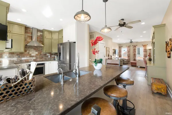 $519,900 | 410 West Brackenridge Street, Fort Wayne, IN 46802