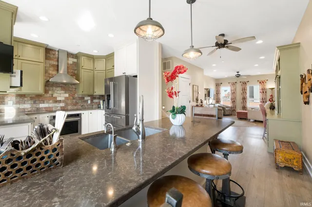 $529,900 | 410 West Brackenridge Street, Fort Wayne, IN 46802