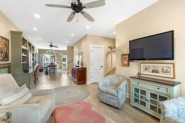 $529,900 | 410 West Brackenridge Street, Fort Wayne, IN 46802