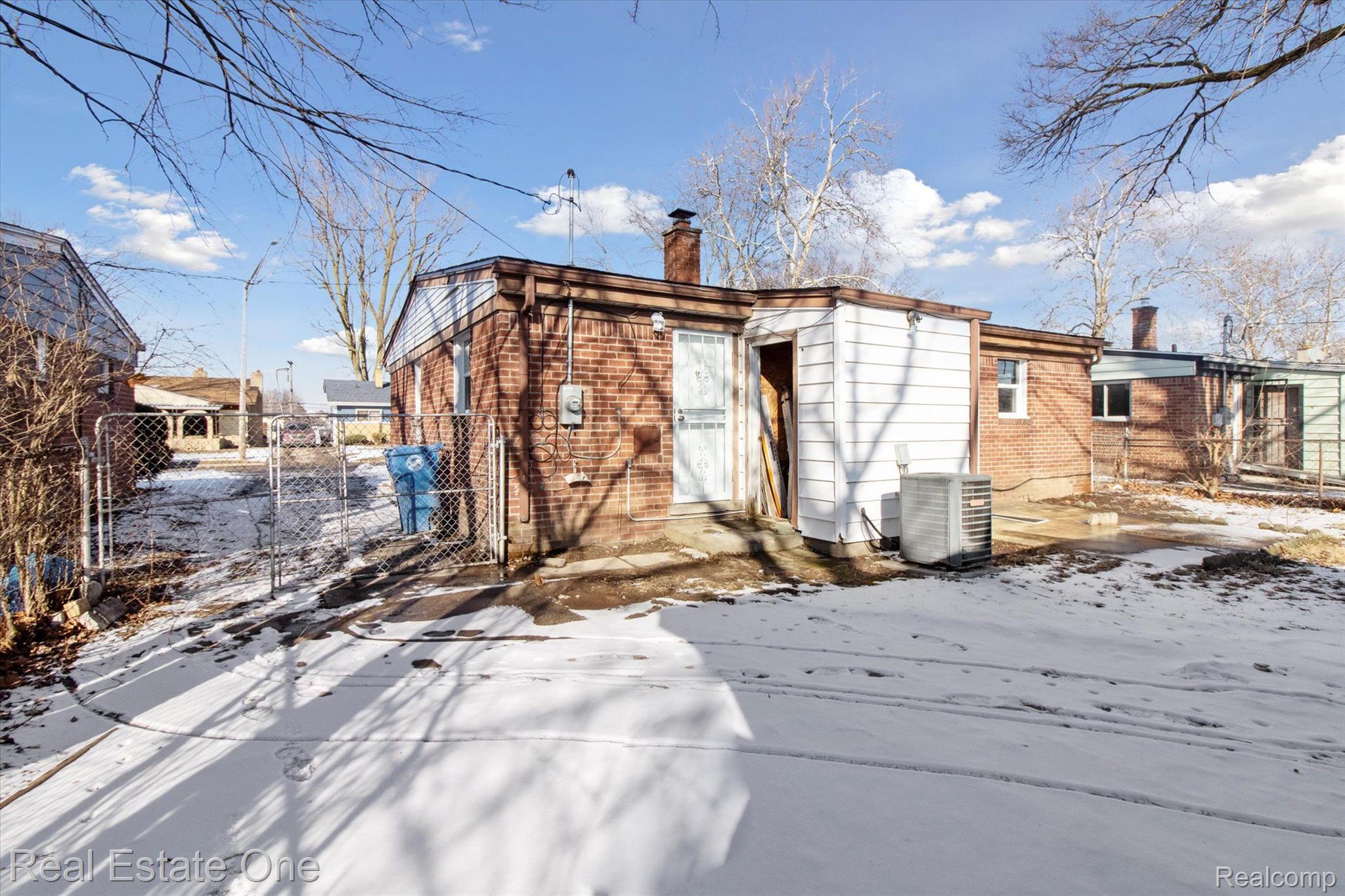29207 York Street Inkster, MI 48141 - Photo 26 of 57 Gallery Image 26