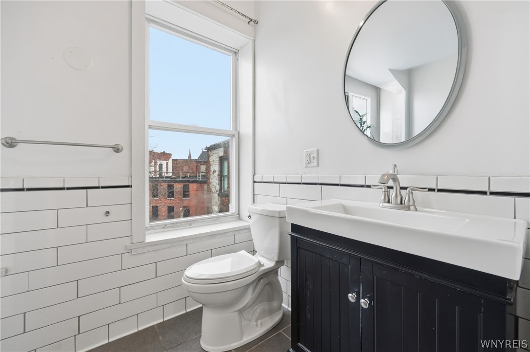 110 Genesee Street Buffalo, NY 14203 - Photo 14 of 27
