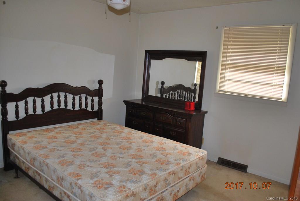 742 Fairview Road Marion, NC 28752 - Photo 11 of 22
