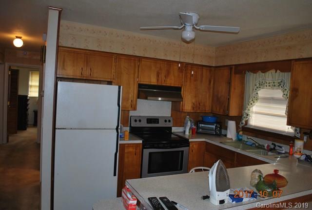 742 Fairview Road Marion, NC 28752 - Photo 6 of 22