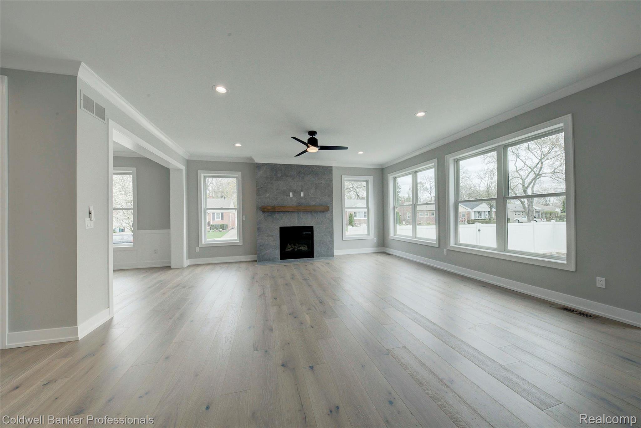 4101 Buckingham Road Royal Oak, MI 48073 - Photo 8 of 82 4H8A7083_4_5.jpg