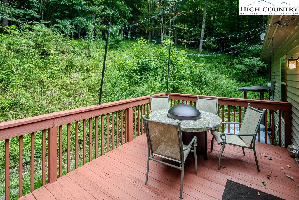 428 Phillip Road Elk Park, NC 28622 - Photo 16 of 30