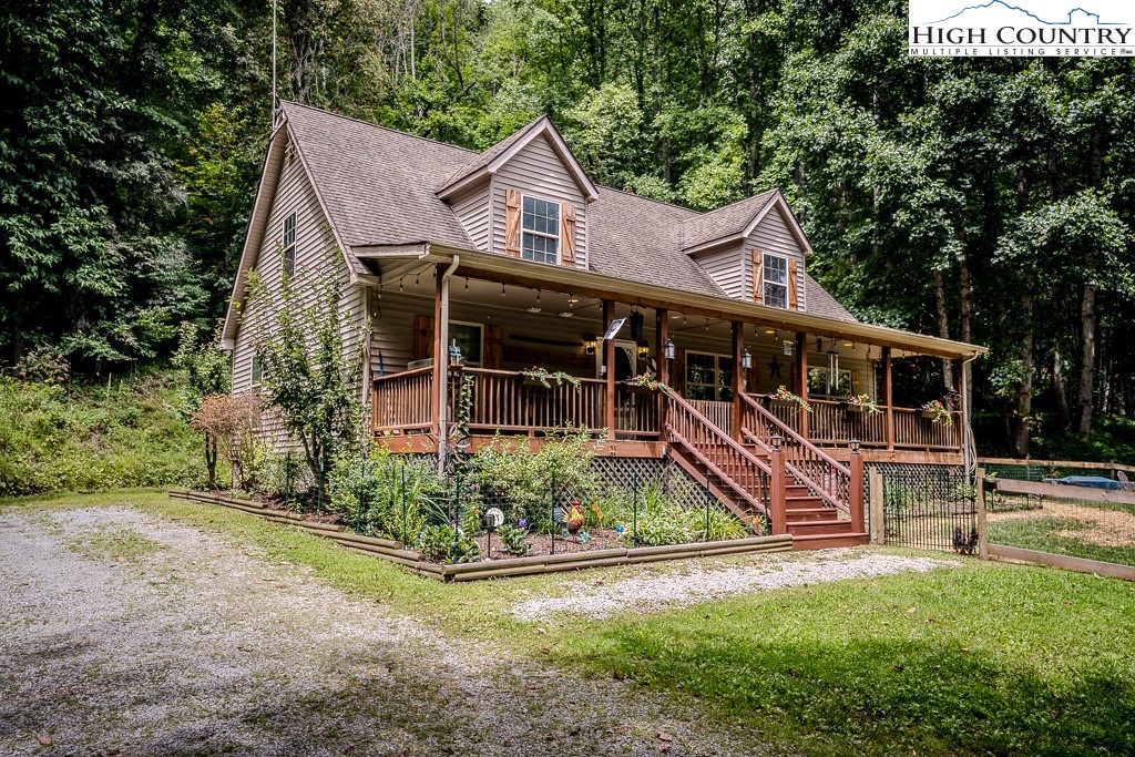 428 Phillip Road Elk Park, NC 28622 - Photo 26 of 30