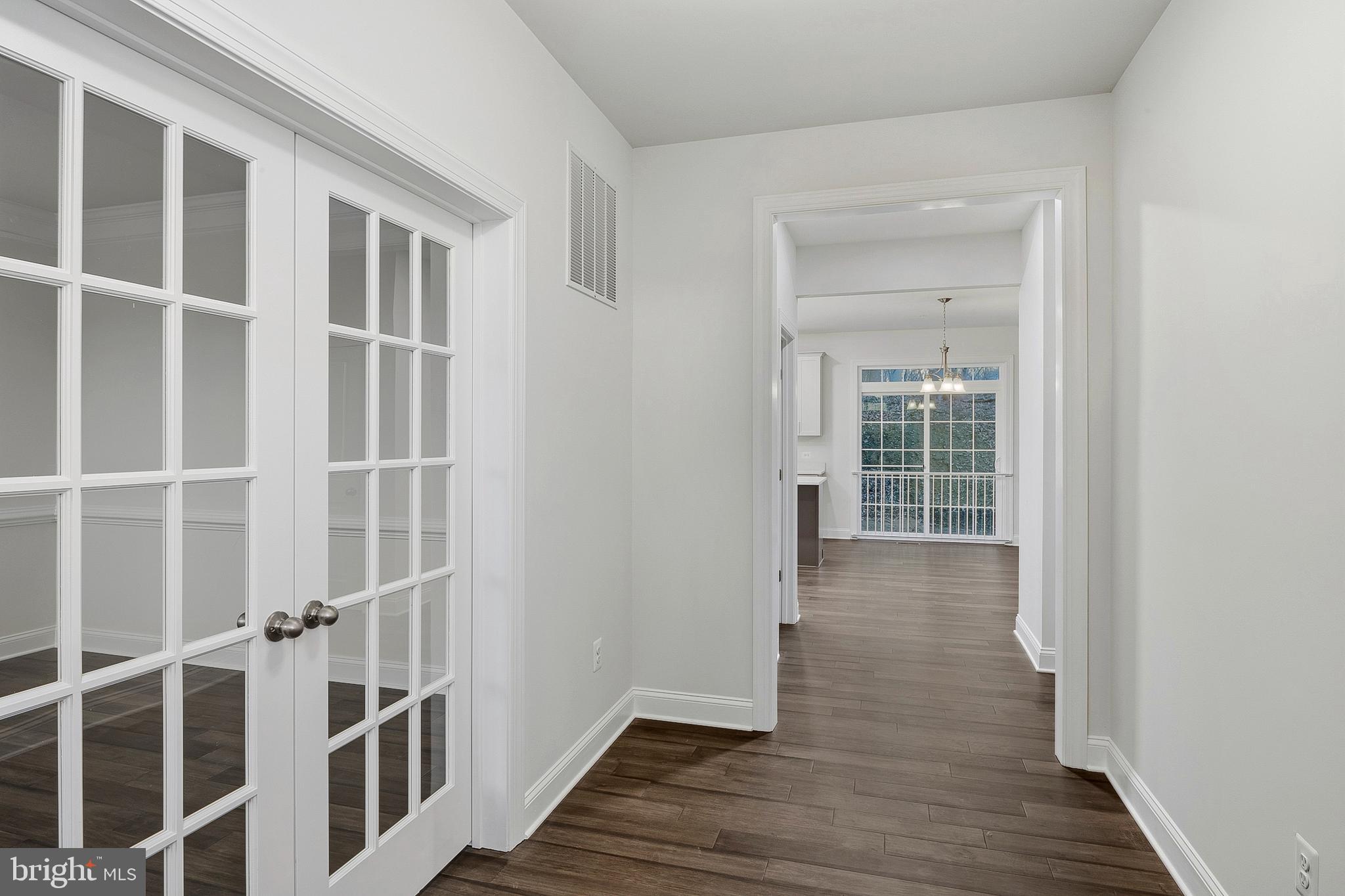 6715 Old Waterloo Road Elkridge, MD 21075 - Photo 12 of 41 Foyer View