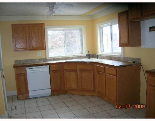 4209 Edinburg Road New Castle, PA 16102 - Photo 3 of 16 Kitchen.
