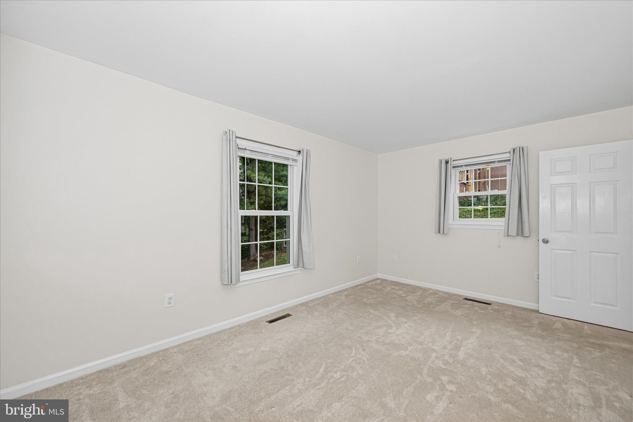 6596 East Lakeridge Road New Market, MD 21774 - Photo 40 of 131 Primary Bedroom