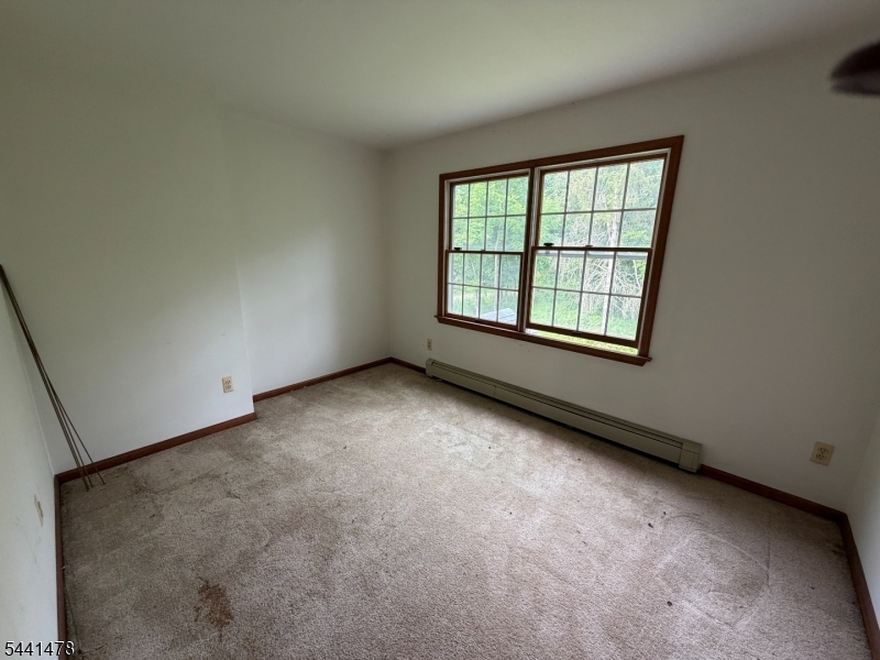 124 Perryville Road Pittstown, NJ 08867 - Photo 28 of 41
