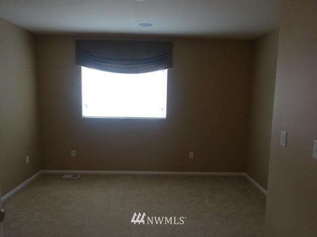17054 Parkside Way Southeast Renton, WA 98058 - Photo 8 of 12