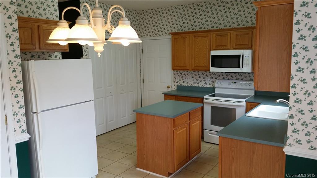 15225 Tracy Beth Road Huntersville, NC 28078 - Photo 3 of 14 Gallery Image 3
