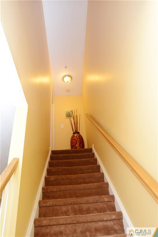 185 Prestwick Way Edison, NJ 08820 - Photo 14 of 18 Gallery Image 14