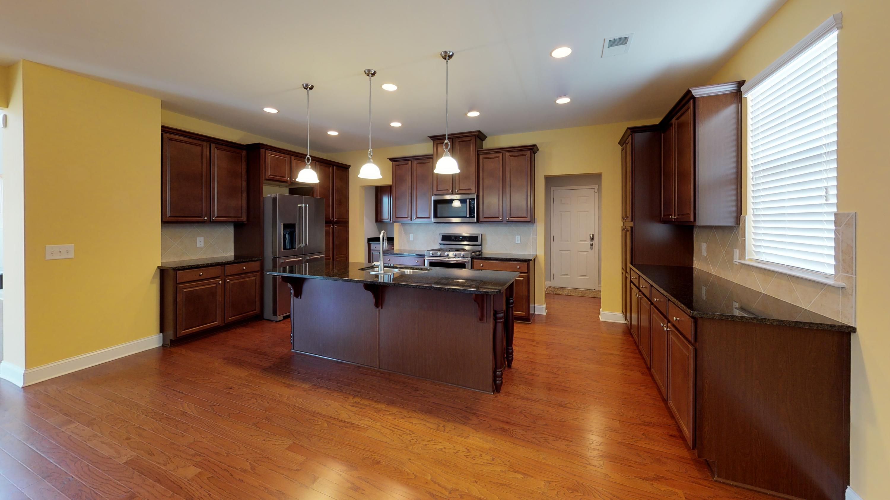 263 Overcup Loop Summerville, SC 29486 - Photo 7 of 26 dz6TdNiNmh5 - Kitchen
