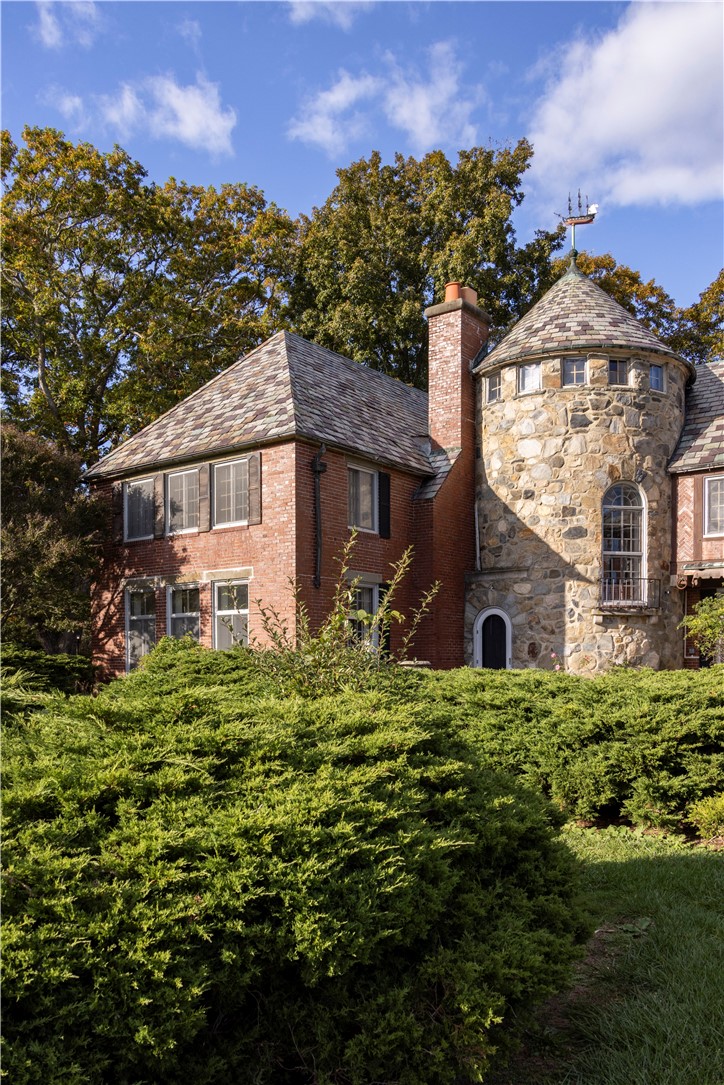 2180 Tower Hill Road North Kingstown, RI 02874 - Photo 8 of 50