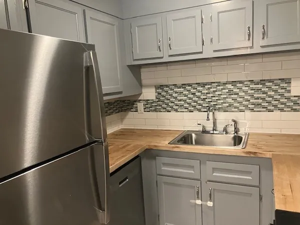 $2,250 | 116 Trapelo Road, Unit 6, Waltham, MA 02452