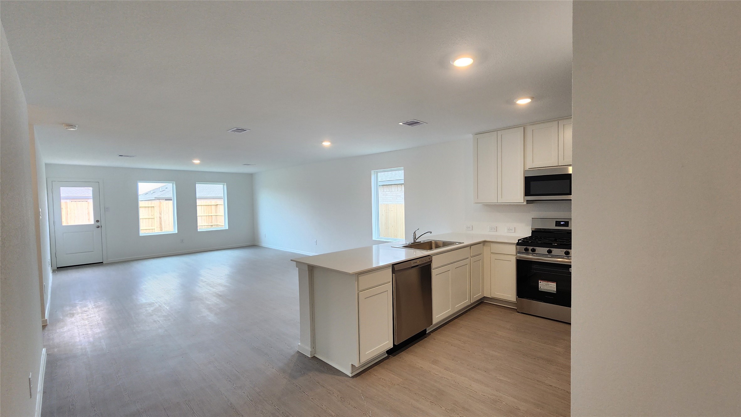 16202 Rustic Prairie Drive Hockley, TX 77447 - Photo 6 of 35 Kitchen