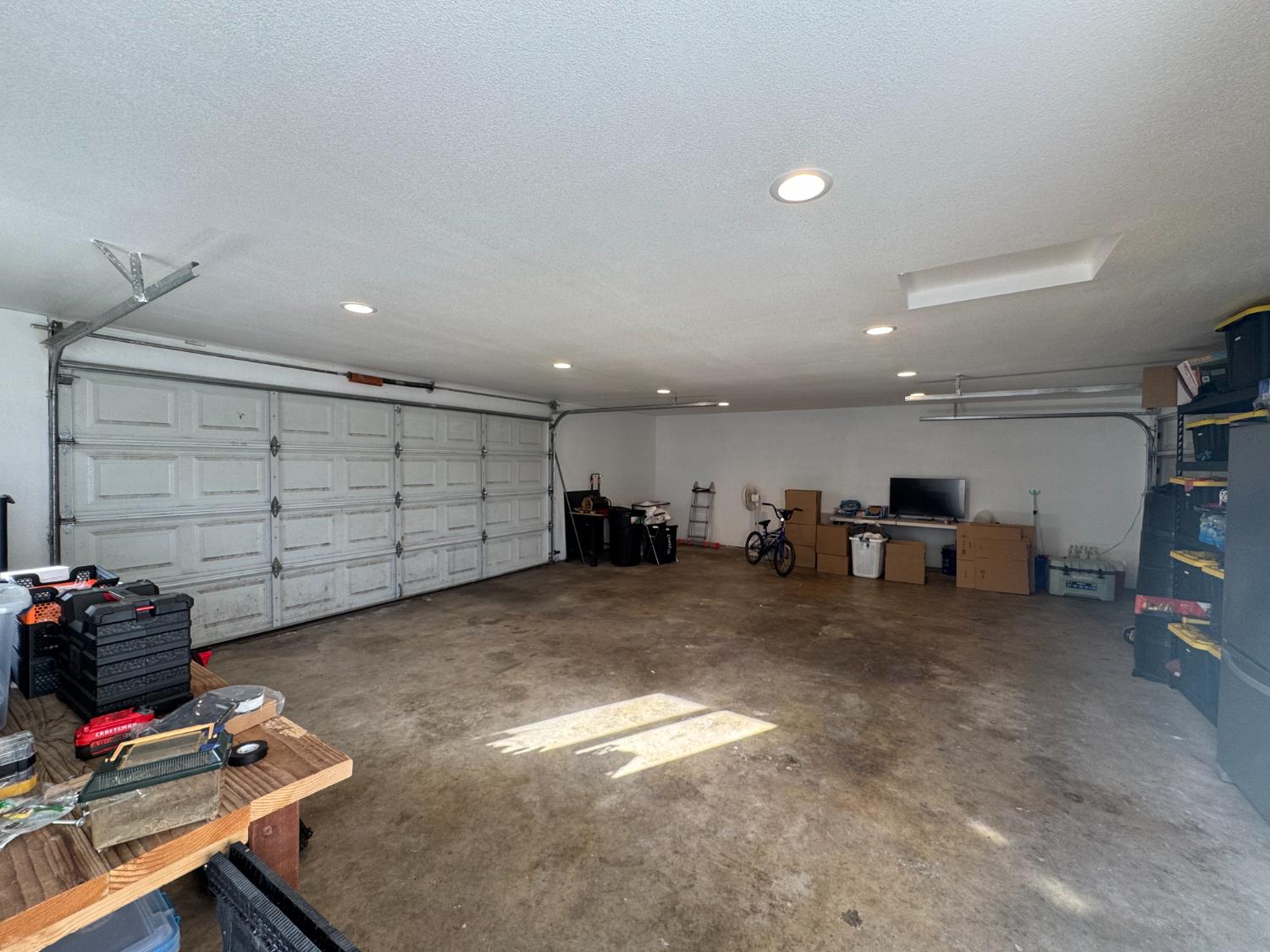 1650 North Olive Avenue Turlock, CA 95382 - Photo 19 of 21 a view of a room with gym equipment and a window