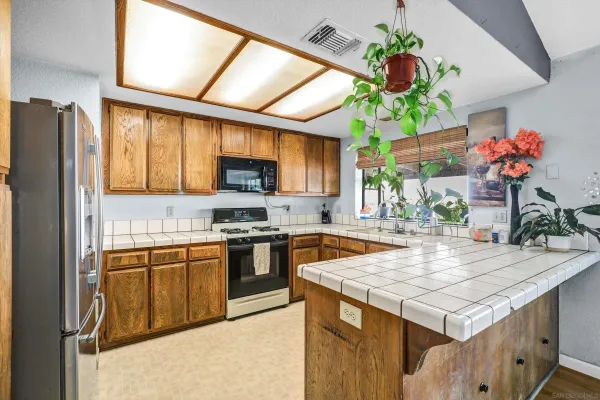 $650,000 | 8529 Snow White Drive, El Cajon, CA 92021