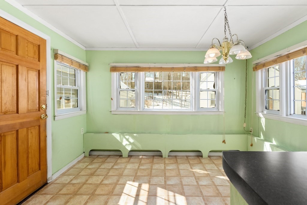 66 Sycamore Road Melrose, MA 02176 - Photo 12 of 37 Gallery Image 12