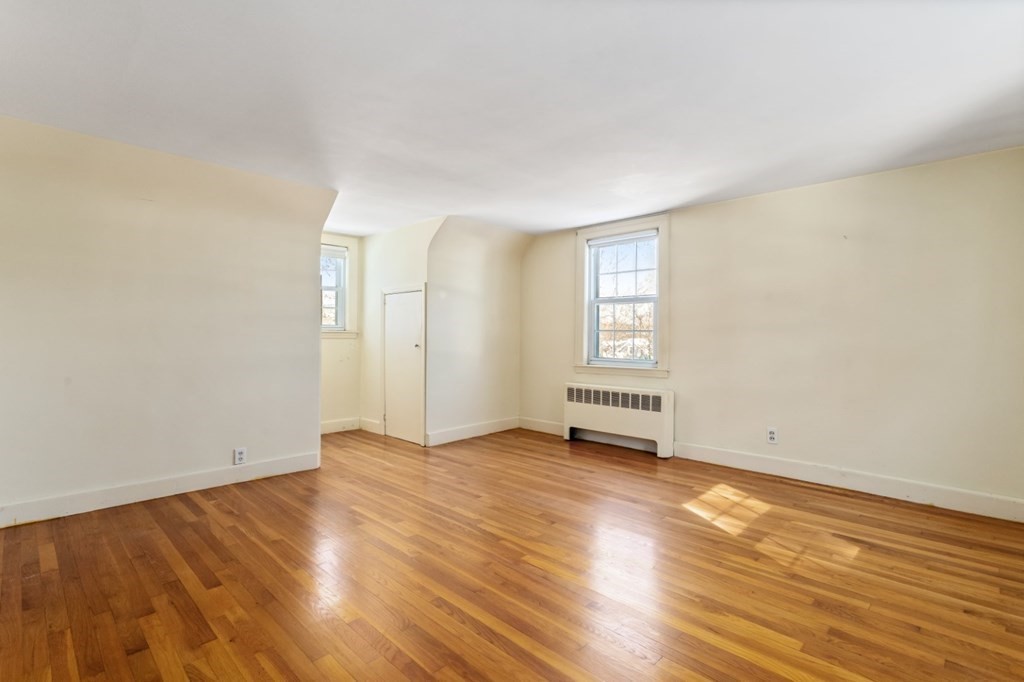 66 Sycamore Road Melrose, MA 02176 - Photo 18 of 37 Gallery Image 18