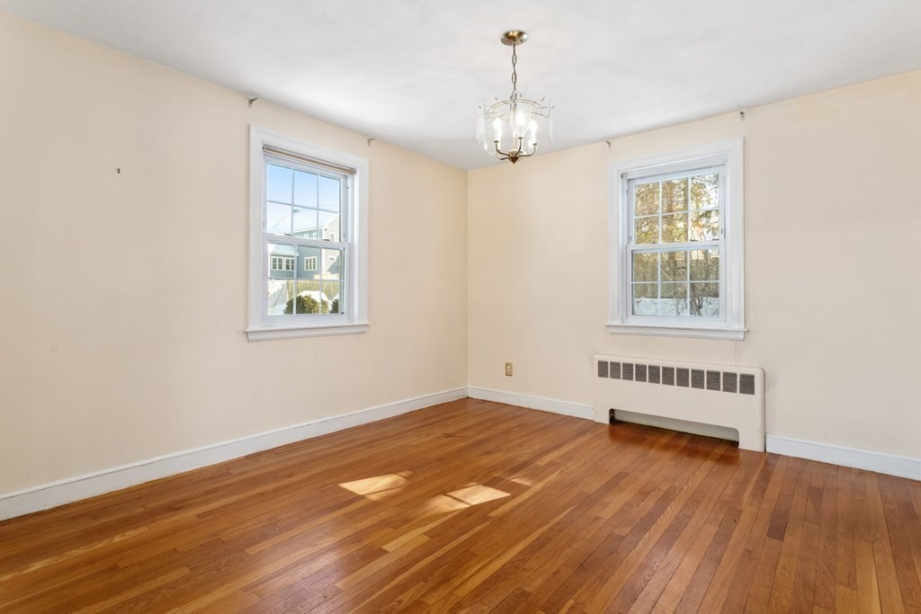 66 Sycamore Road Melrose, MA 02176 - Photo 6 of 37 Gallery Image 6