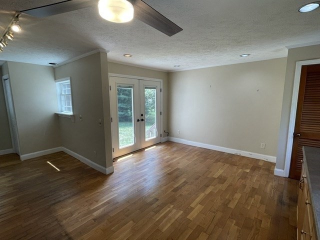 117 Hazardville Road Longmeadow, MA 01106 - Photo 4 of 20