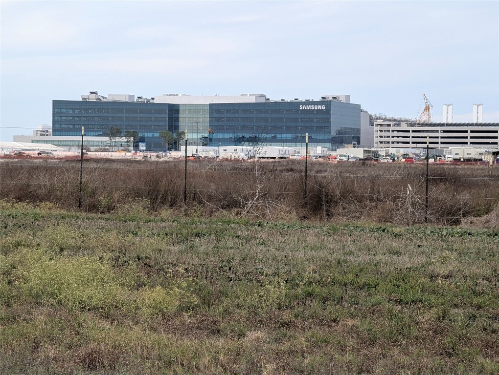 202 Pebblestream Pass Taylor, TX 76574 - Photo 34 of 35 a view of a dry yard