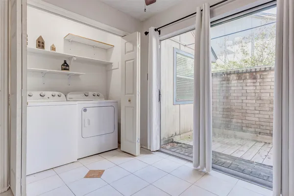 $2,000 | 3518 Pecan Point Drive, Sugar Land, TX 77478