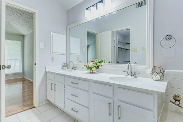 $2,000 | 3518 Pecan Point Drive, Sugar Land, TX 77478