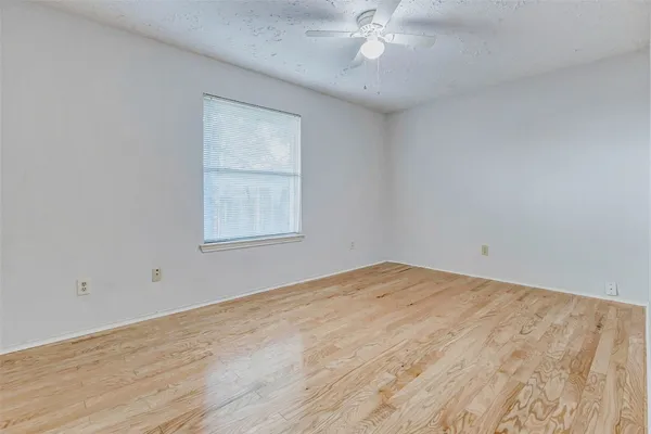 $2,000 | 3518 Pecan Point Drive, Sugar Land, TX 77478