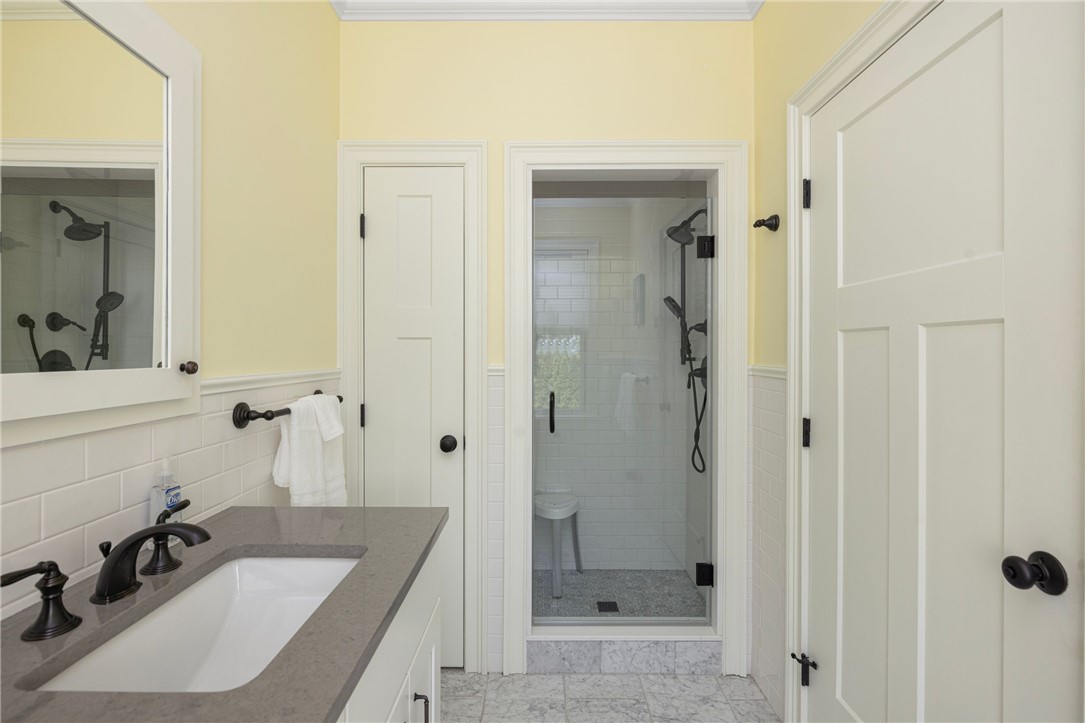 3 Oak Street Middletown, RI 02842 - Photo 49 of 50