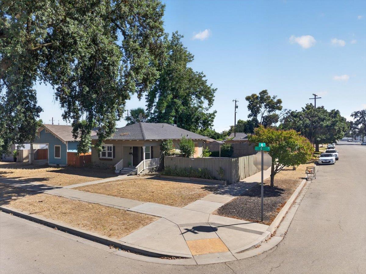 1407 E Street Reedley, CA 93654 - Photo 24 of 32