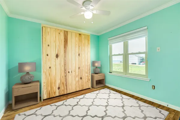 a view of an entryway with front door