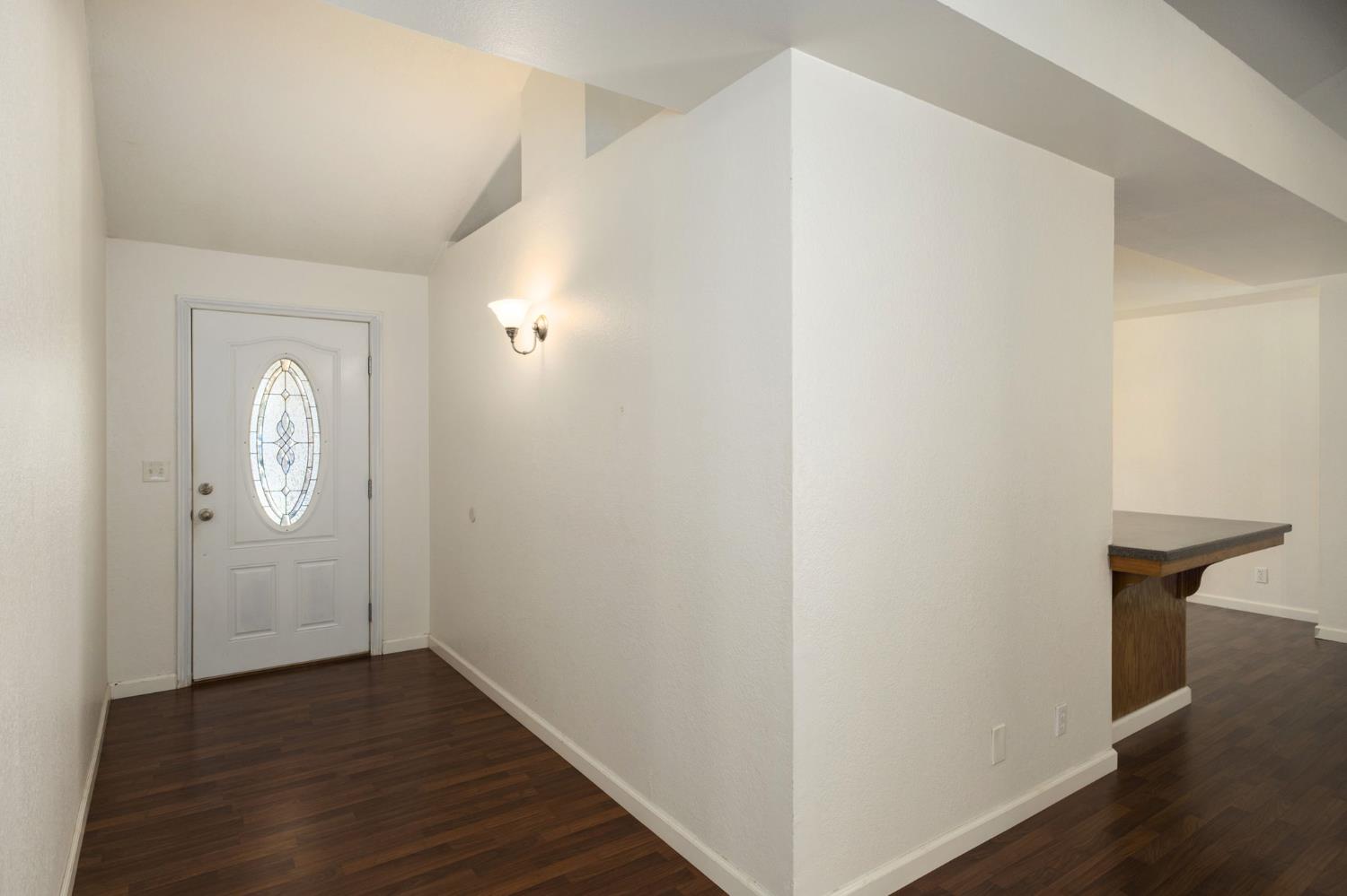 3237 Renn Avenue Clovis, CA 93611 - Photo 8 of 39 Gallery Image 8
