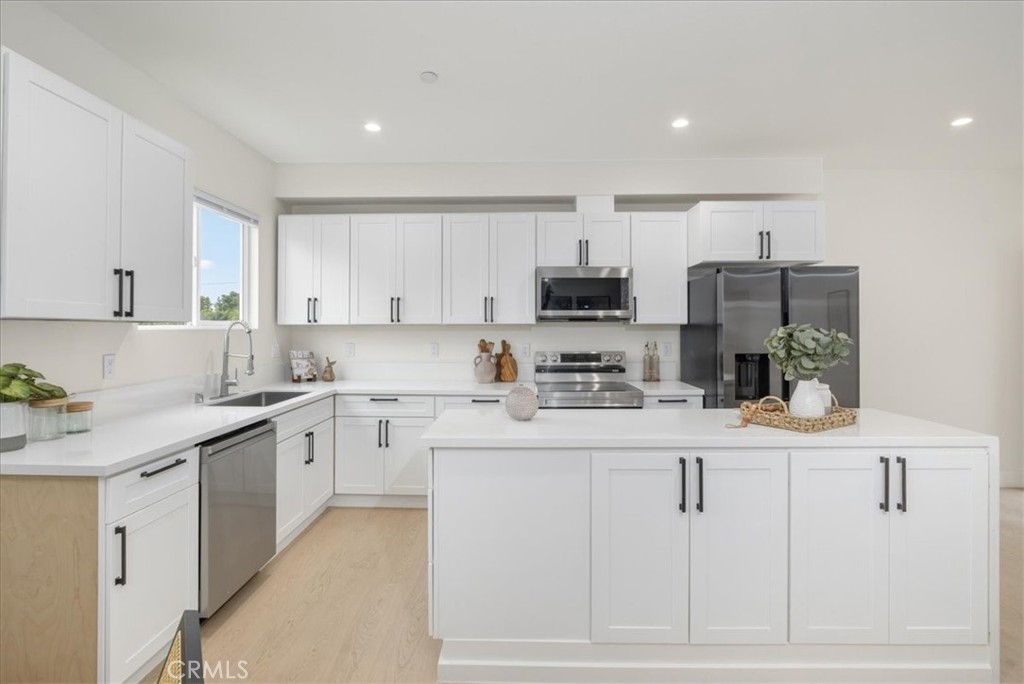 16623 Lake Avenue Paramount, CA 90723 - Photo 28 of 57