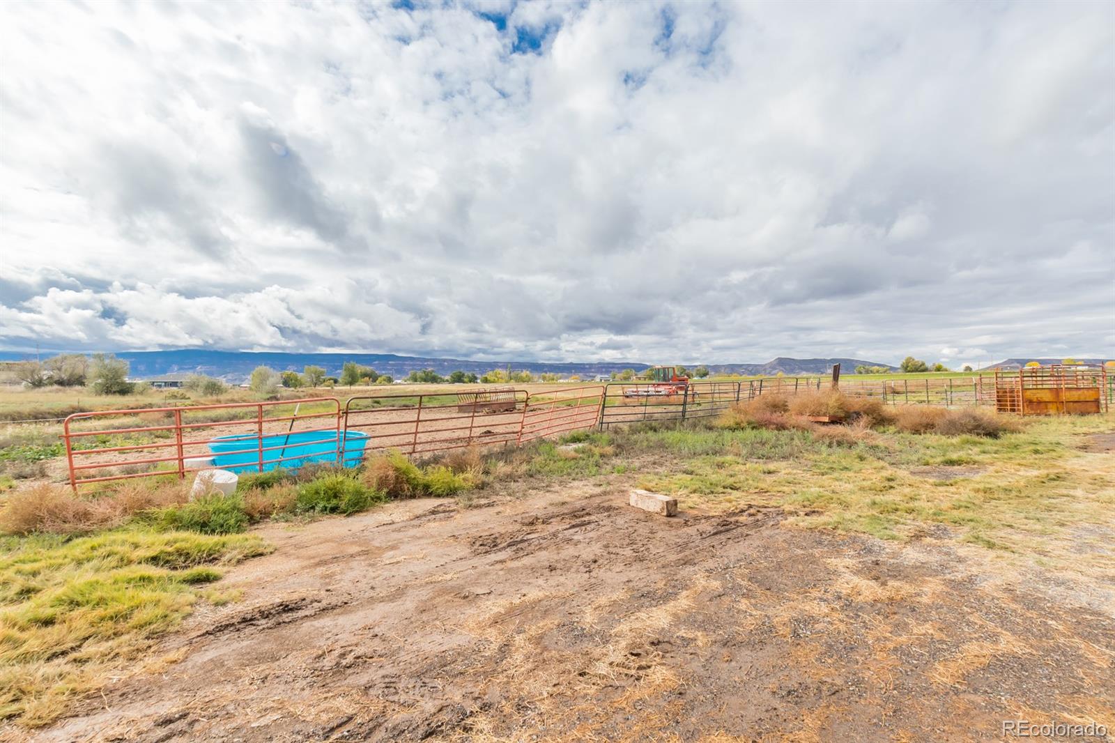 1402 N Road Loma, CO 81524 - Photo 12 of 38 Gallery Image 12